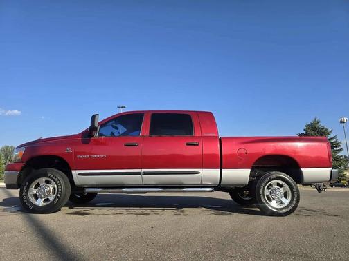 2006 Dodge Ram 2500 SLT Mega Cab