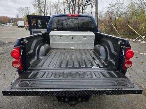 2009 Dodge Ram 2500 SLT Mega Cab