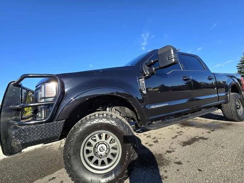 2022 Ford F-350 Lariat