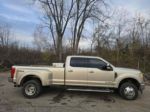 2017 Ford F-350 Lariat