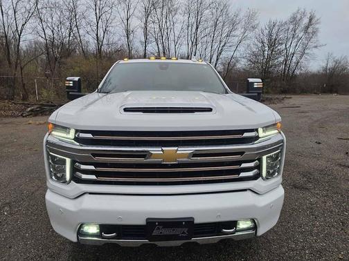 2022 Chevrolet Silverado 2500 High Country