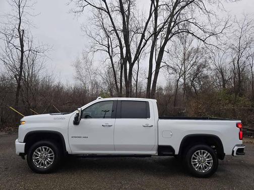 2022 Chevrolet Silverado 2500 High Country