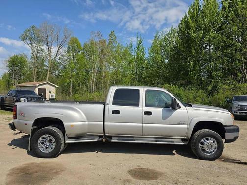 Gray 2006 Chevrolet Silverado 3500 LT Crew Cab