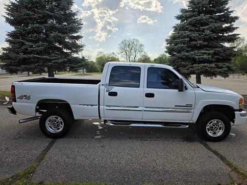 Summit White 2006 GMC Sierra 2500 SLT H/D Crew Cab