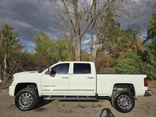 2019 GMC Sierra 2500 Denali