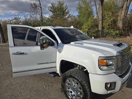 2019 GMC Sierra 2500 Denali