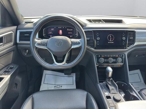2022 Volkswagen Atlas Cross Sport 3.6L V6 SE w/Technology