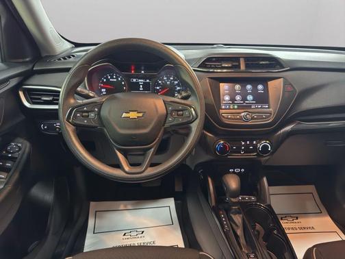 Summit White 2021 Chevrolet Trailblazer LS