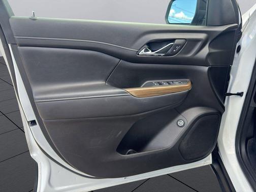 2022 GMC Acadia AWD SLE