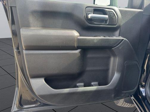 Black 2024 Chevrolet Silverado 2500 Custom