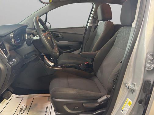 2022 Chevrolet Trax LS