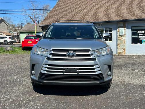 Predawn Gray Mica 2019 Toyota Highlander XLE