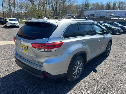 Predawn Gray Mica 2019 Toyota Highlander XLE