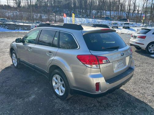 2014 Subaru Outback 2.5i Premium