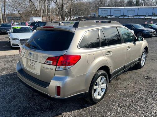 2014 Subaru Outback 2.5i Premium