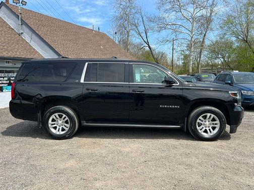 Black 2016 Chevrolet Suburban LT