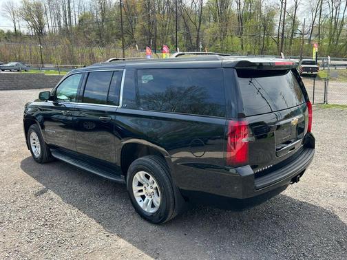 Black 2016 Chevrolet Suburban LT