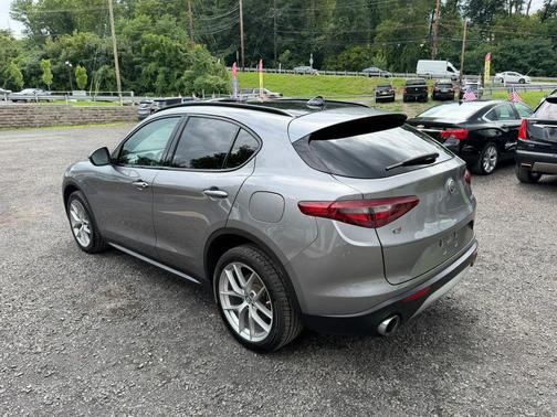 Stromboli Gray Metallic 2018 Alfa Romeo Stelvio Sport