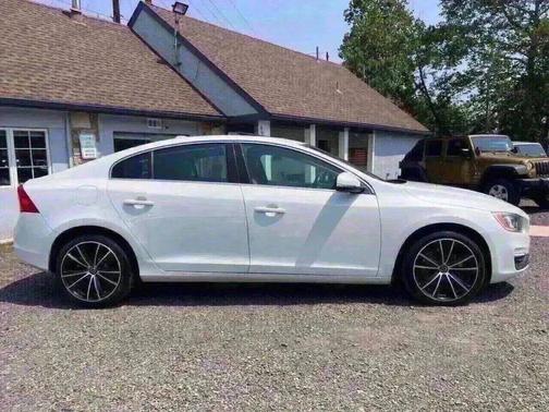 2016 Volvo S60 Inscription T5 Premier