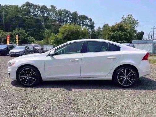 2016 Volvo S60 Inscription T5 Premier