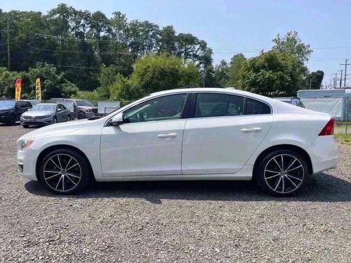 2016 Volvo S60 Inscription T5 Premier