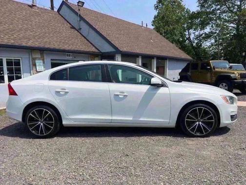 2016 Volvo S60 Inscription T5 Premier