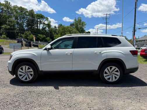 Pure White 2018 Volkswagen Atlas 3.6L SEL
