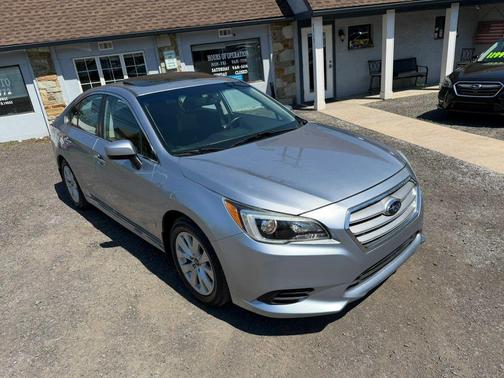 Ice Silver Metallic 2017 Subaru Legacy Premium