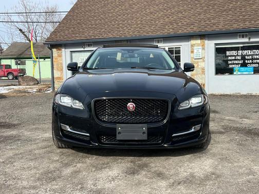 2016 Jaguar XJ XJL Portfolio