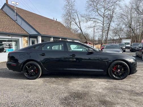 2016 Jaguar XJ XJL Portfolio