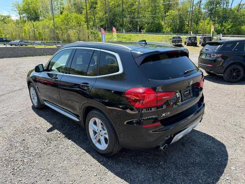 Black 2018 BMW X3 xDrive30i