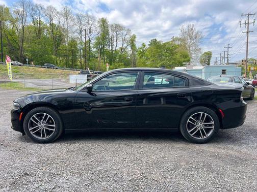 Pitch Black Clearcoat 2019 Dodge Charger SXT