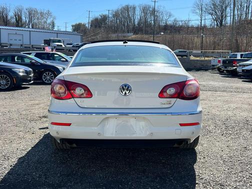 2011 Volkswagen CC VR6 Executive