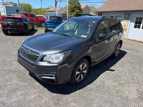 Quartz Blue Pearl 2017 Subaru Forester 2.5i Premium