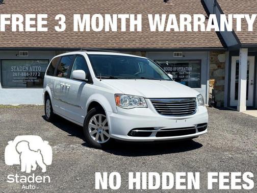 Bright White Clearcoat 2016 Chrysler Town & Country Touring
