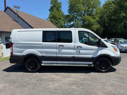 Oxford White 2015 Ford Transit-250 Base