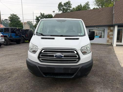 Oxford White 2015 Ford Transit-250 Base