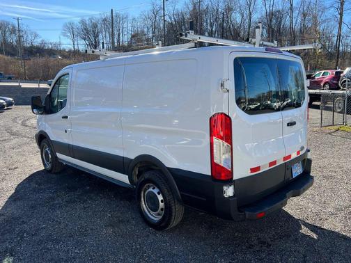 2018 Ford Transit-250 Base