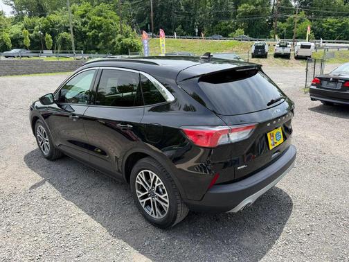 Agate Black Metallic 2020 Ford Escape SEL