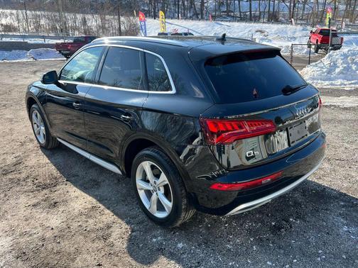 2020 Audi Q5 45 Premium Plus