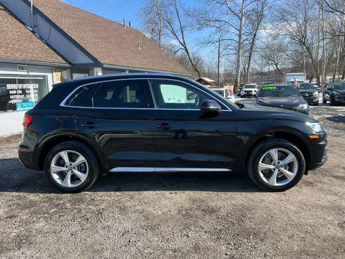 2020 Audi Q5 45 Premium Plus