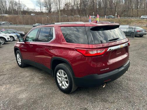 2018 Chevrolet Traverse LT Cloth