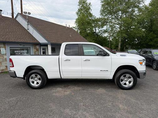 Bright White Clearcoat 2020 RAM 1500 Big Horn/Lone Star