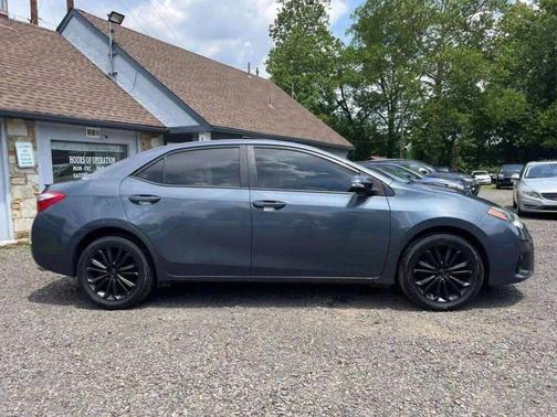 2015 Toyota Corolla S Plus