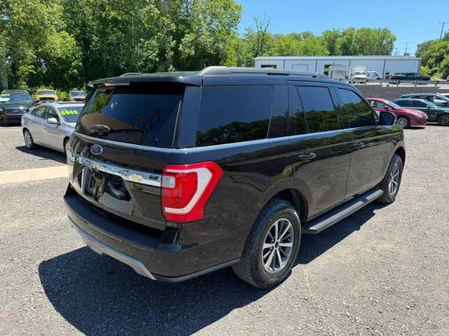 Agate Black Metallic 2019 Ford Expedition XLT