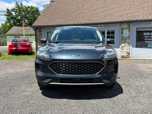 Stone Blue Metallic 2022 Ford Escape SE