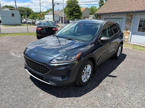 Stone Blue Metallic 2022 Ford Escape SE