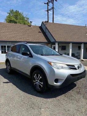 2014 Toyota RAV4 LE