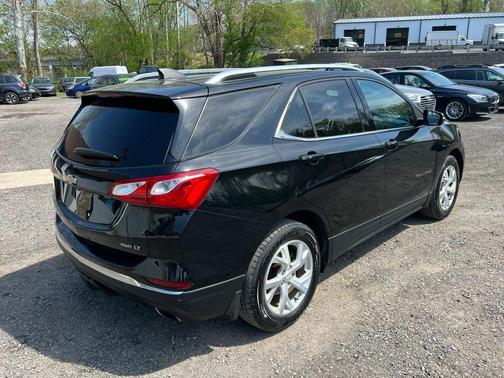 Mosaic Black Metallic 2018 Chevrolet Equinox 2LT