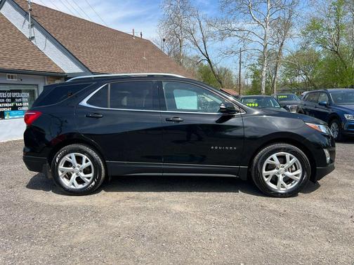 Mosaic Black Metallic 2018 Chevrolet Equinox 2LT